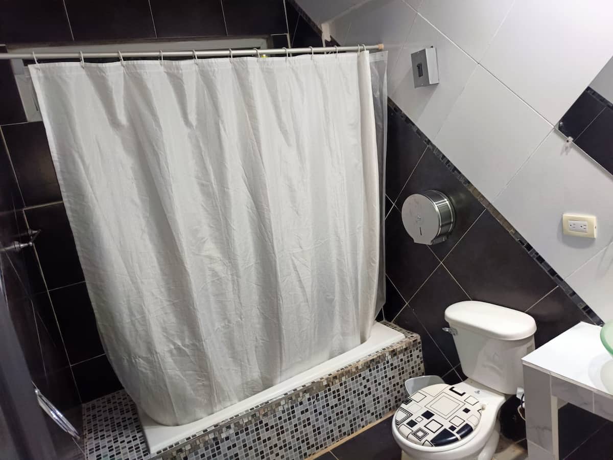 Baño con ducha